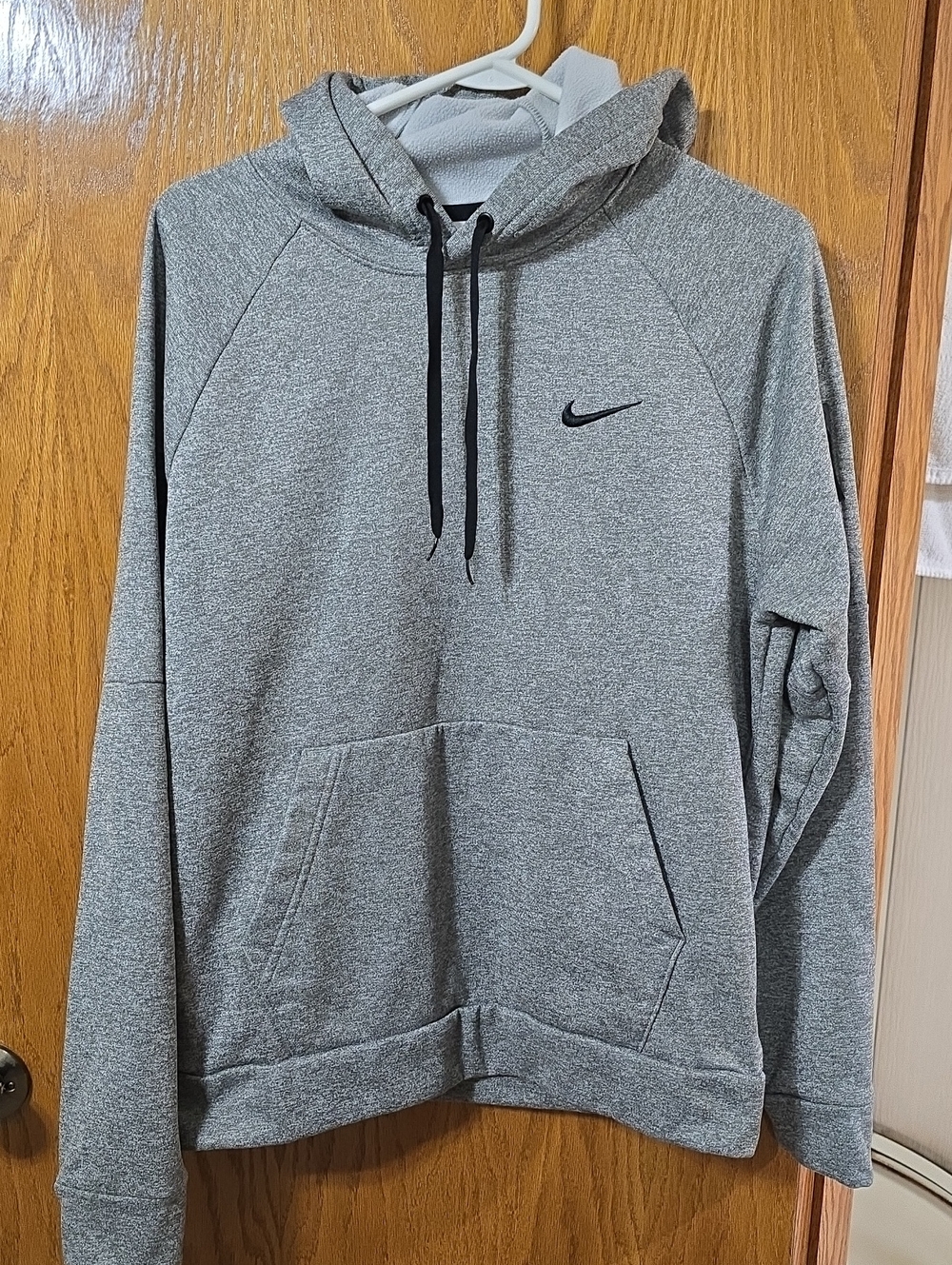 Men's Grey Nike Therma-fit Pullover Training Hoodie